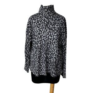 Vince Camuto Leopard Print Gray & Black Knit Turtleneck Sweater Womens L